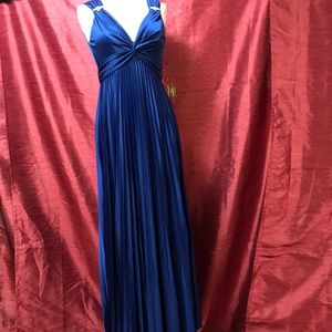 Xscape by Joanna Chen prom/ Evening gown